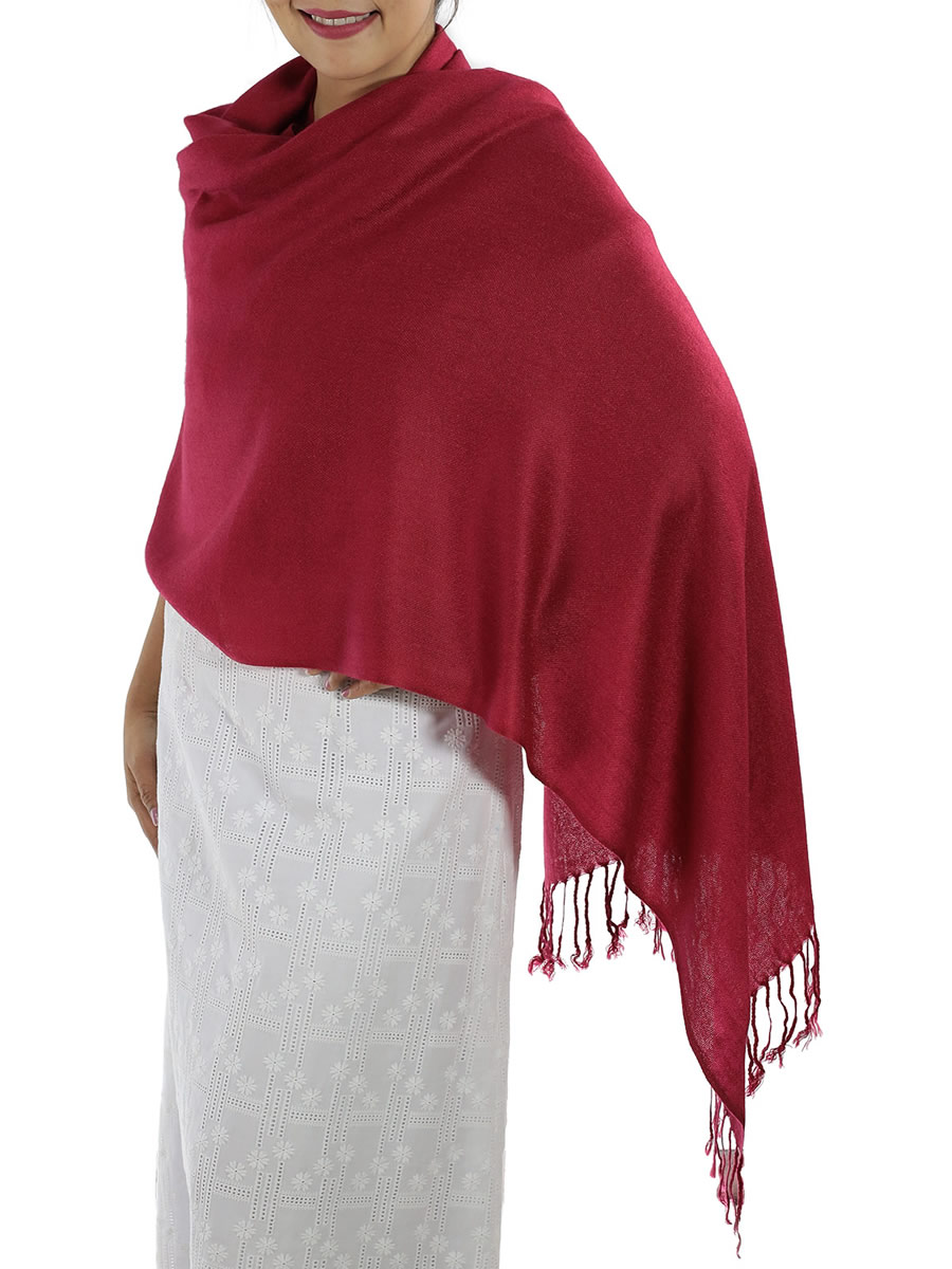 Red Pashmina: image 2