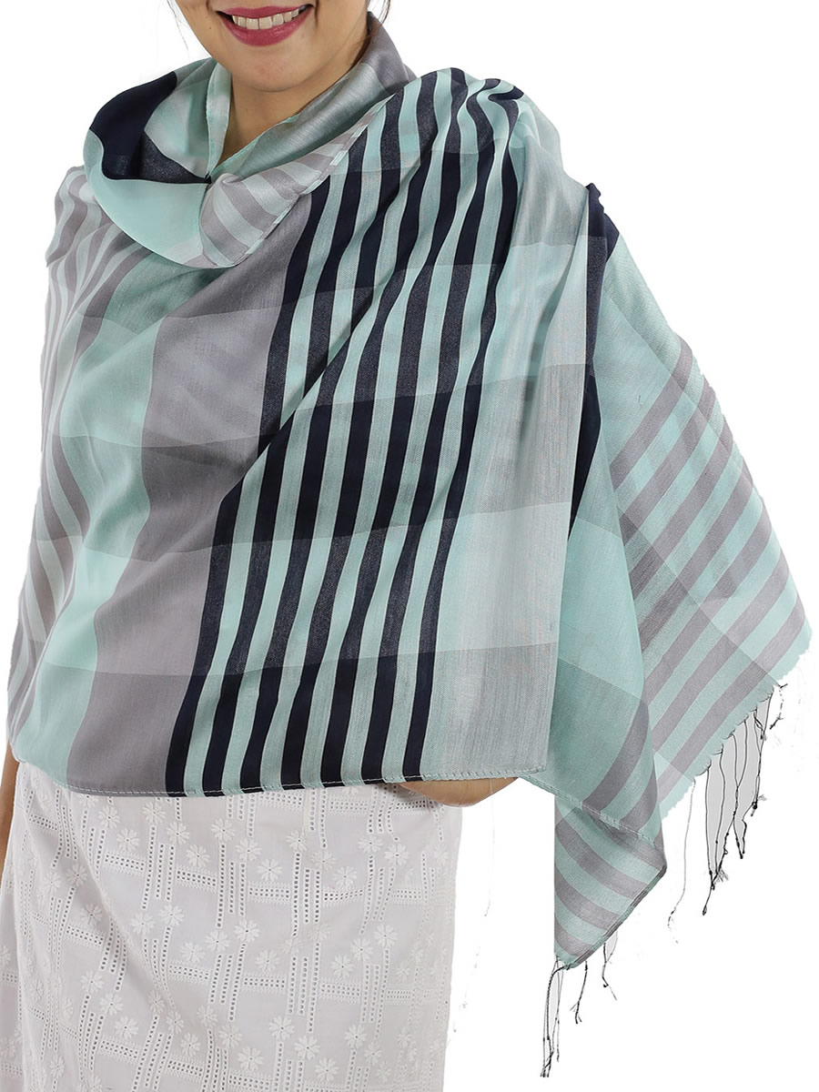 Blue Plaid Scarf: image 4